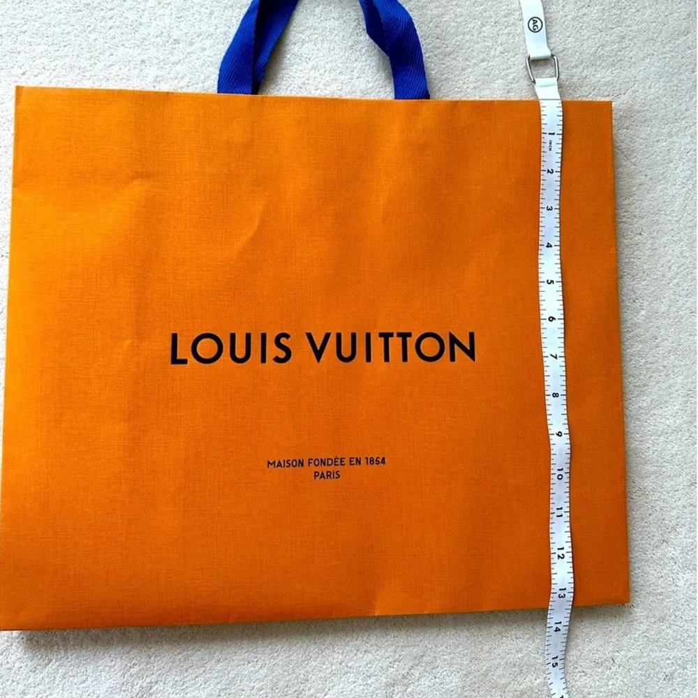 Authentic Louis Vuitton Paper Bag- 3pcs. - Picture 8 of 8